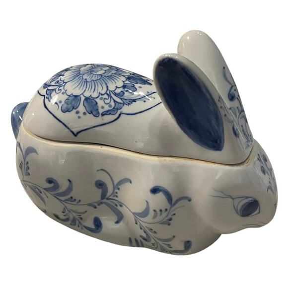 Vintage 1989 Seymour & Manning Delft Blue & White Bunny Rabbit Trinket Box 7x4 - Picture 1 of 8